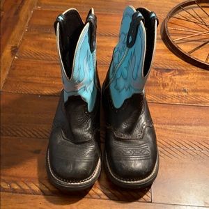 Justin cowboy boots. turquoise & black size 9